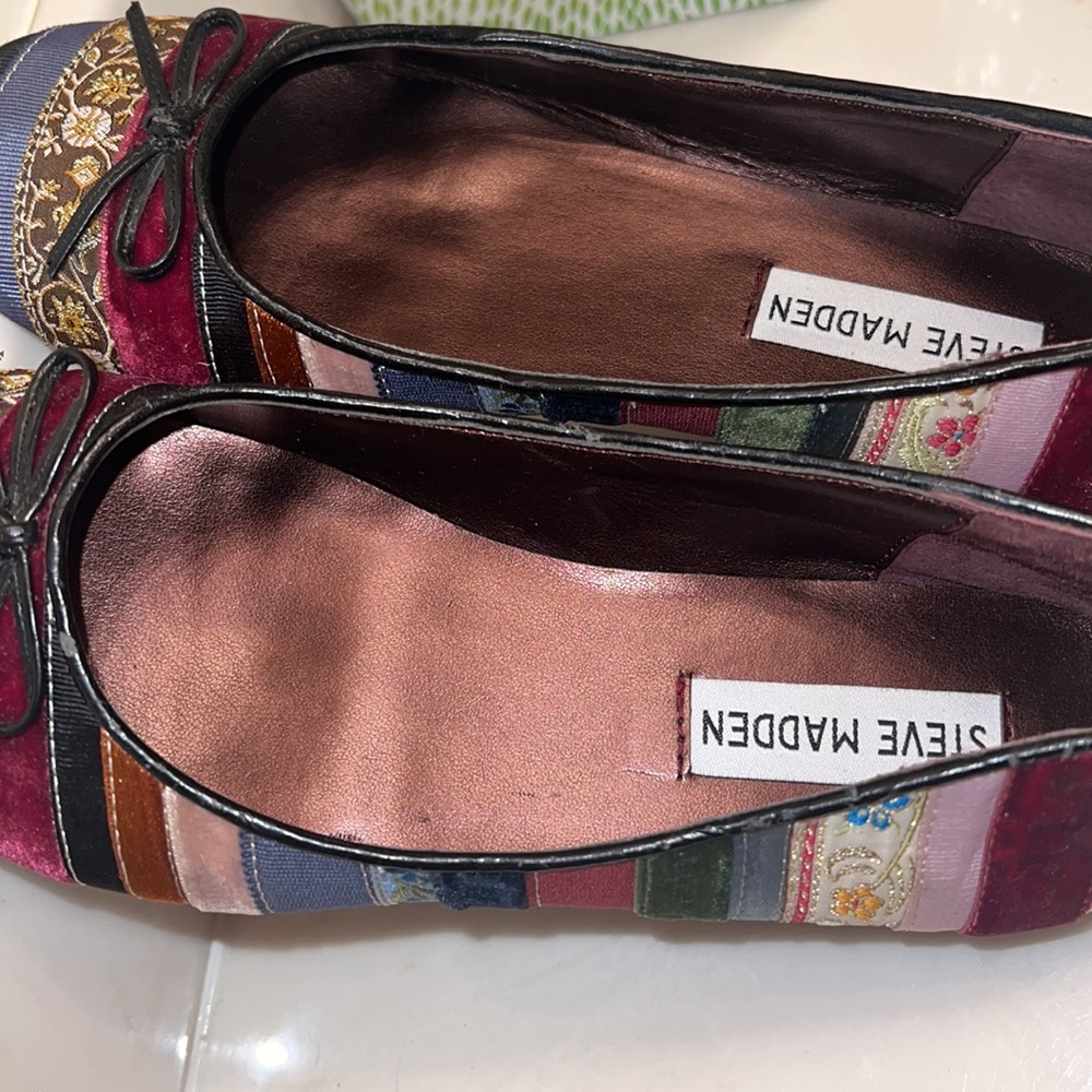 Steve Madden Multi-material Flats (Used) - Picture 2 of 8